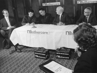 22.01.16 1972 Chinese Tour Pres Conference announcing Mothercare sponsorship with Derek Tremayne, Charles Wyles, Bill Vint. Copyright Feri Lukas.